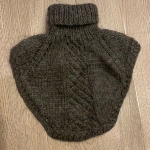 Kids knit angora collar